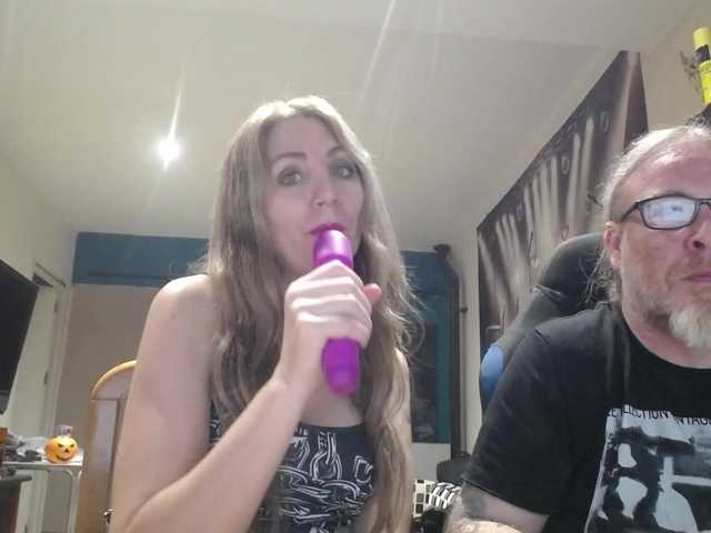 GiselleandJay webcam