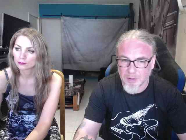 GiselleandJay webcam