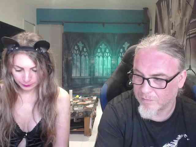 GiselleandJay webcam