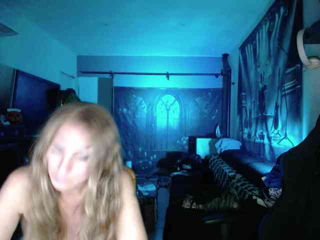 GiselleandJay webcam