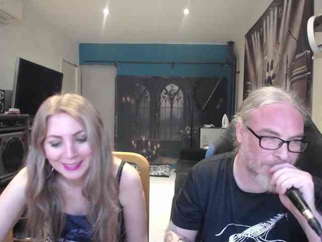 GiselleandJay webcam