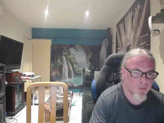 GiselleandJay webcam