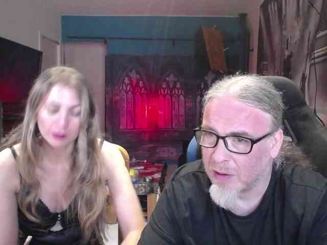 GiselleandJay webcam