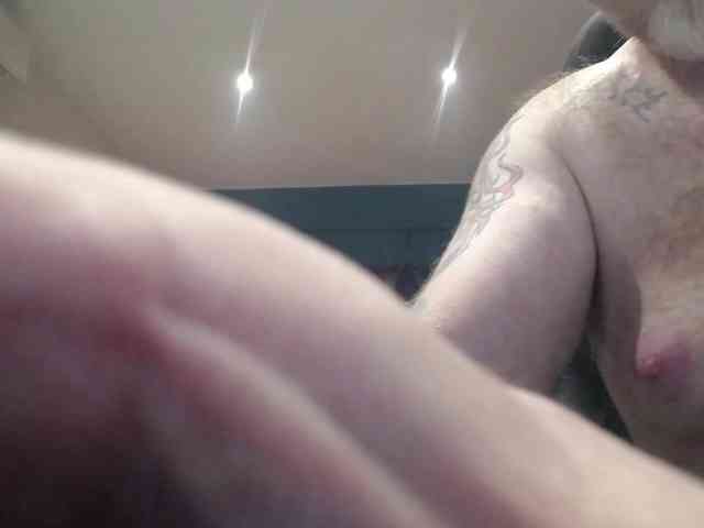 GiselleandJay webcam