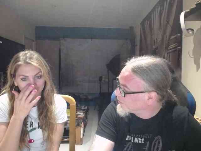 GiselleandJay webcam