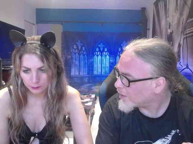 GiselleandJay webcam