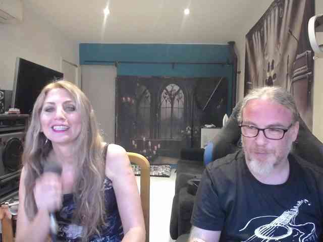 GiselleandJay webcam