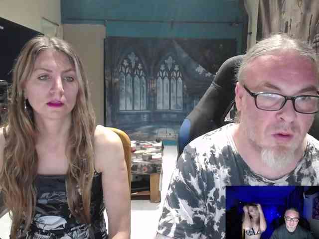 GiselleandJay webcam