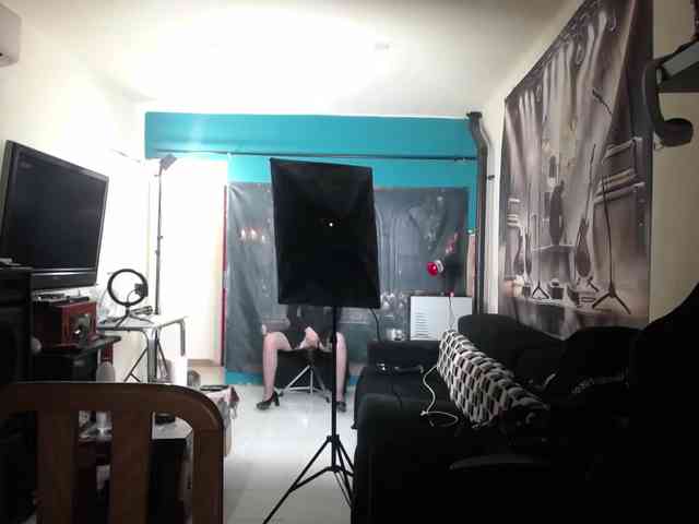 GiselleandJay webcam