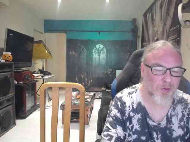 GiselleandJay webcam