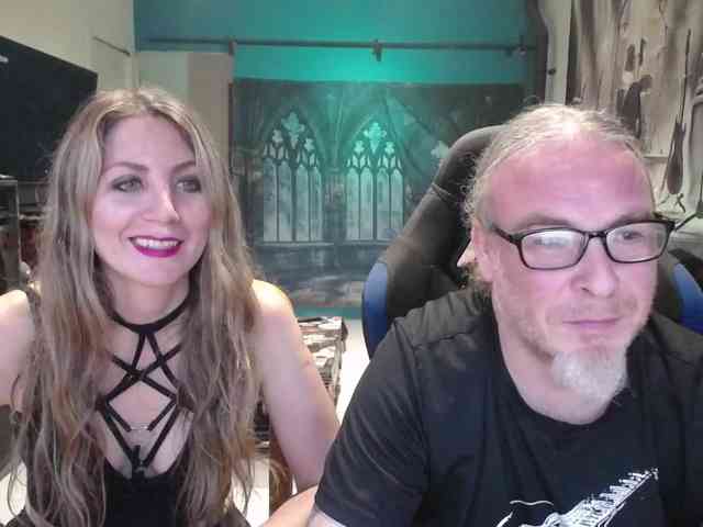 GiselleandJay webcam