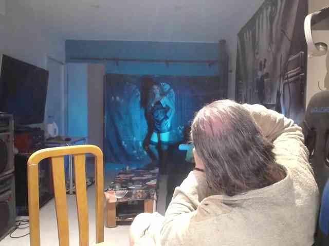 GiselleandJay webcam