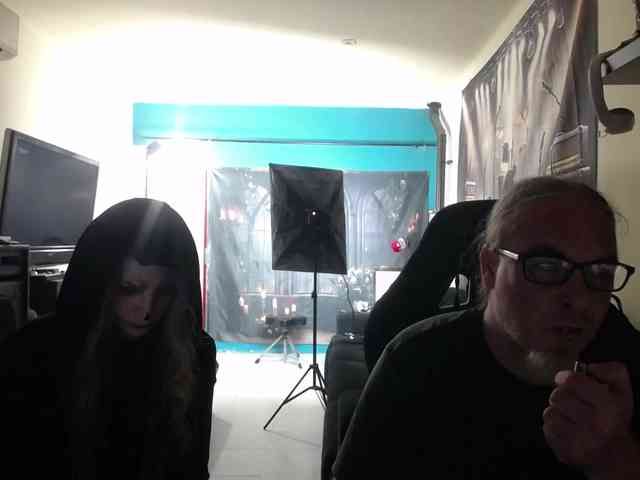 GiselleandJay webcam