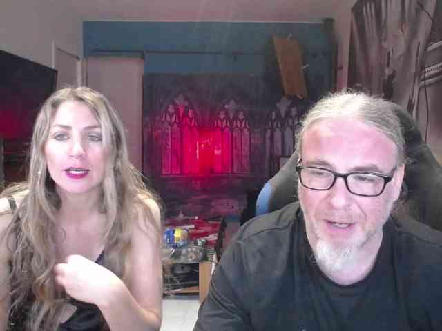 GiselleandJay webcam