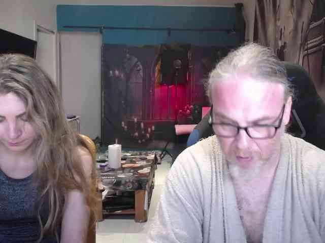GiselleandJay webcam