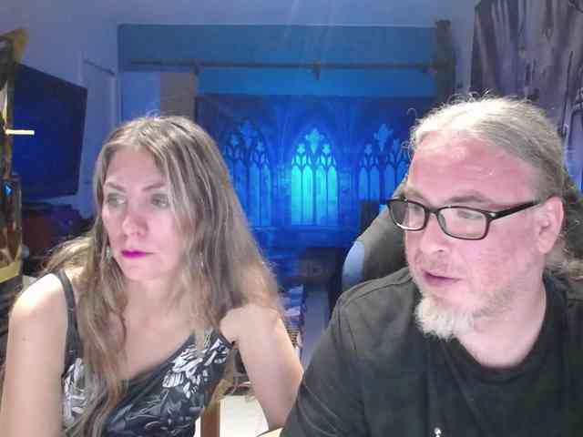 GiselleandJay webcam