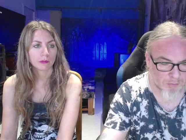 GiselleandJay webcam
