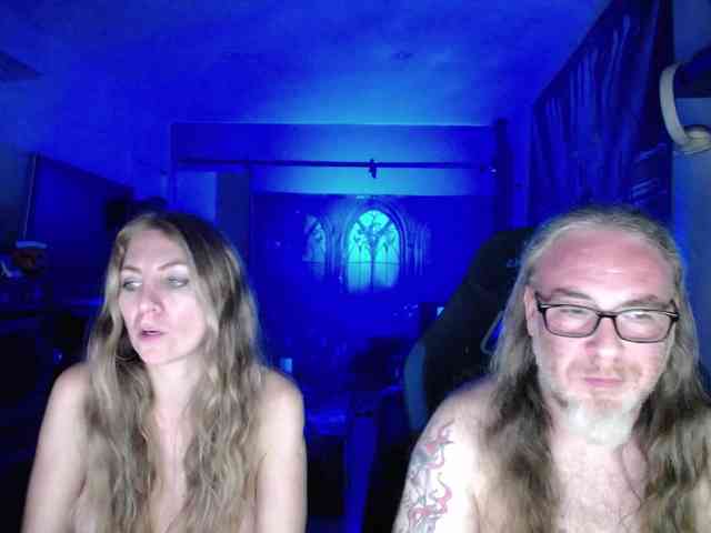 GiselleandJay webcam