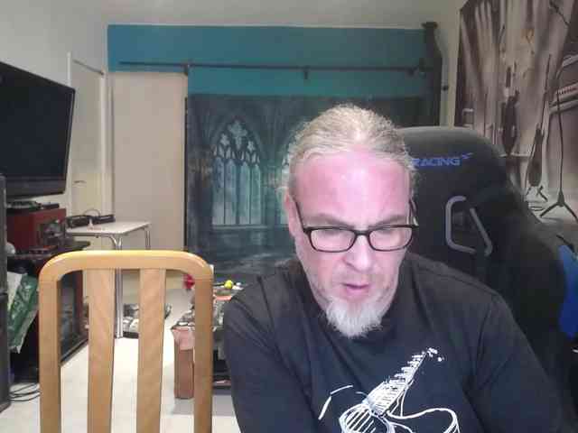 GiselleandJay webcam