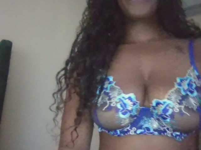 Saharangoddess webcam