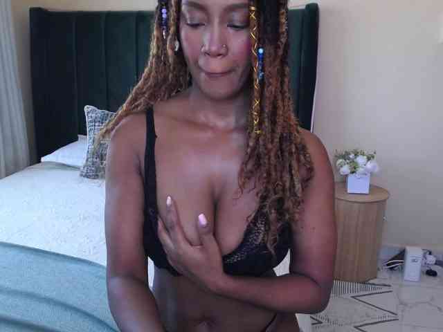 Saharangoddess webcam