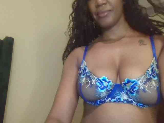 Saharangoddess webcam