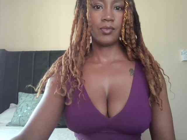 Saharangoddess webcam