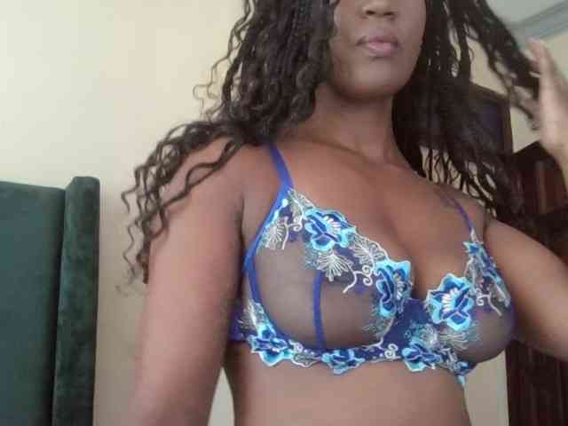 Saharangoddess webcam