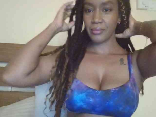 Saharangoddess webcam