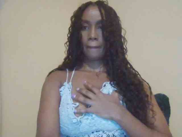 Saharangoddess webcam