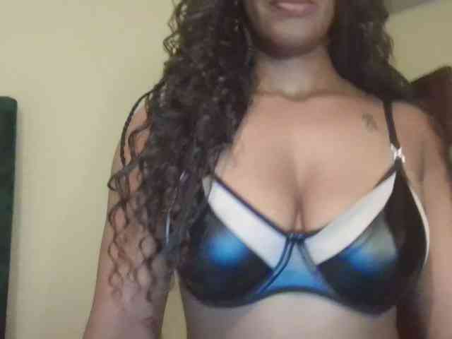 Saharangoddess webcam