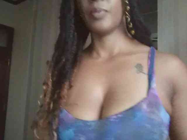 Saharangoddess webcam