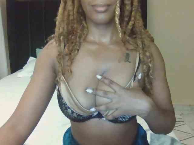 Saharangoddess webcam