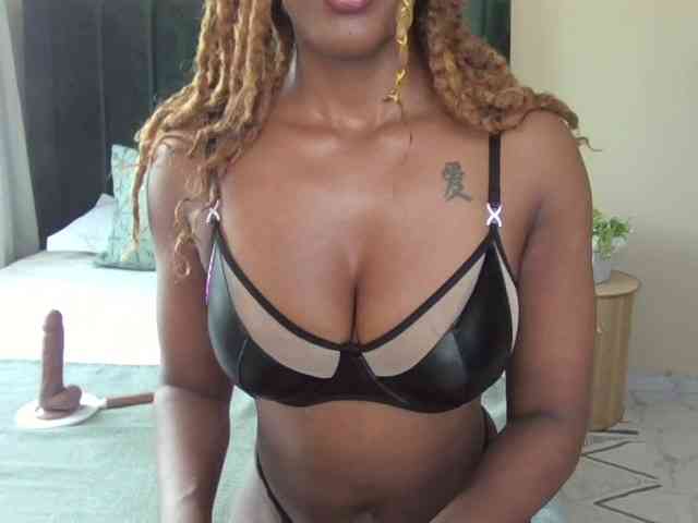 Saharangoddess webcam