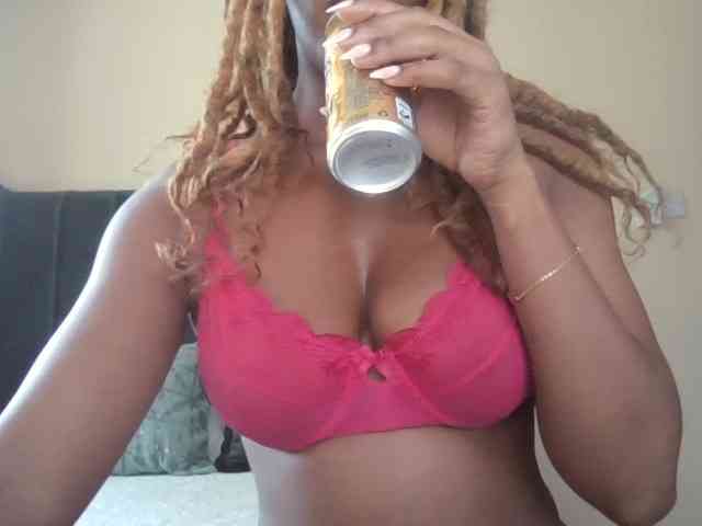 Saharangoddess webcam