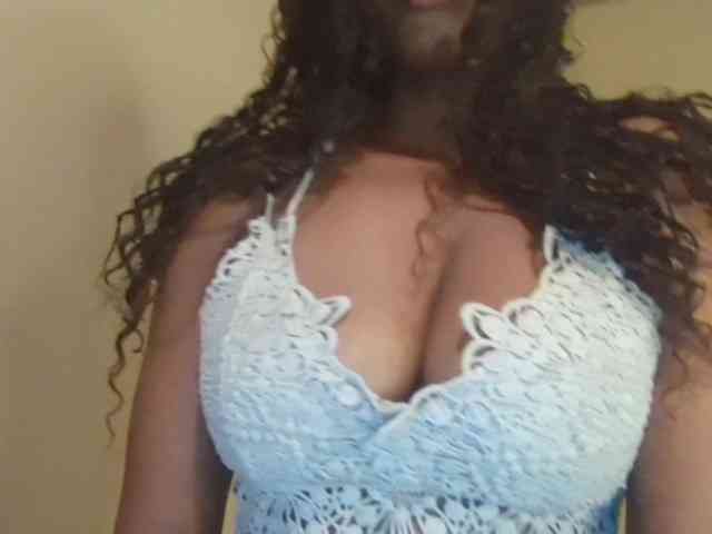 Saharangoddess webcam