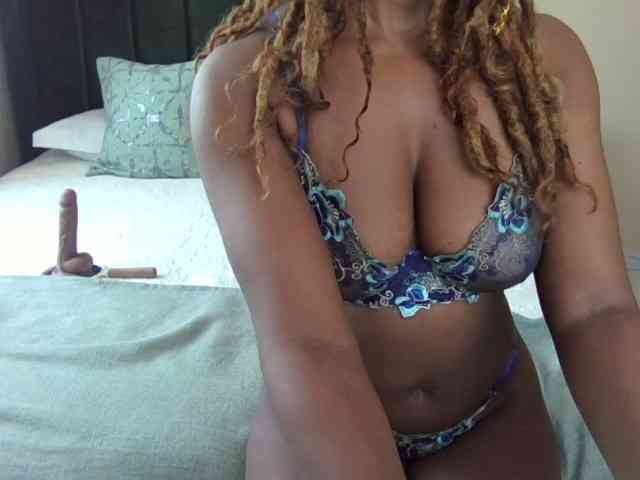 Saharangoddess webcam