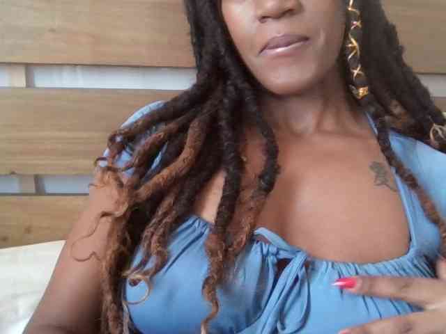 Saharangoddess webcam