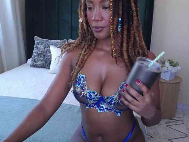 Saharangoddess webcam