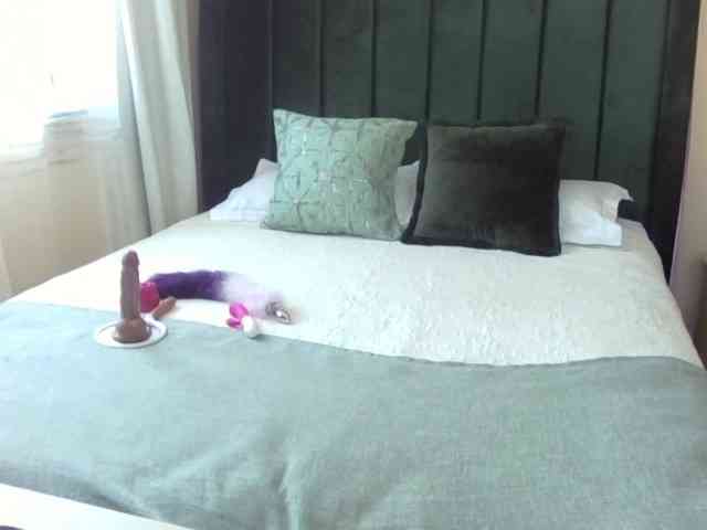 Saharangoddess webcam