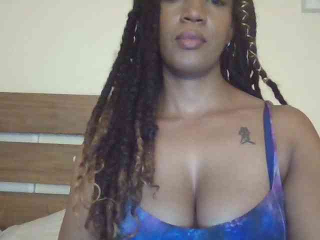 Saharangoddess webcam