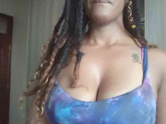 Saharangoddess webcam