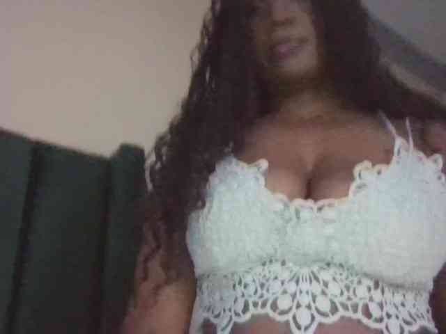 Saharangoddess webcam