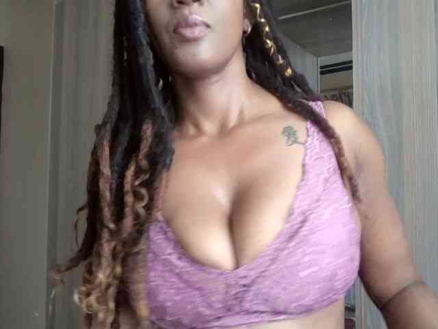 Saharangoddess webcam