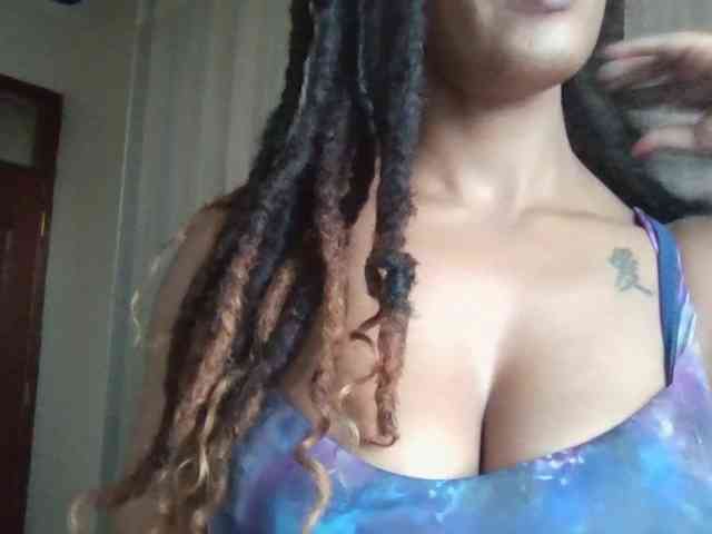 Saharangoddess webcam