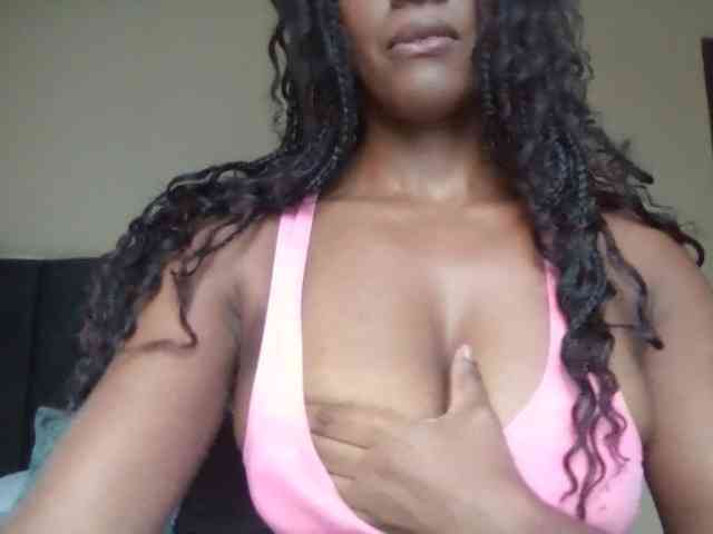 Saharangoddess webcam