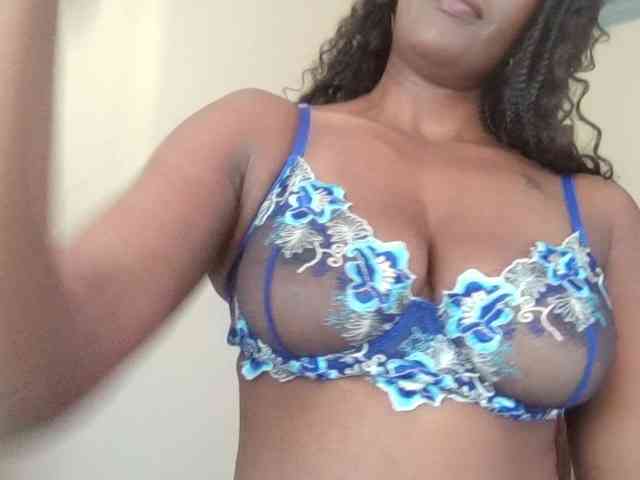 Saharangoddess webcam