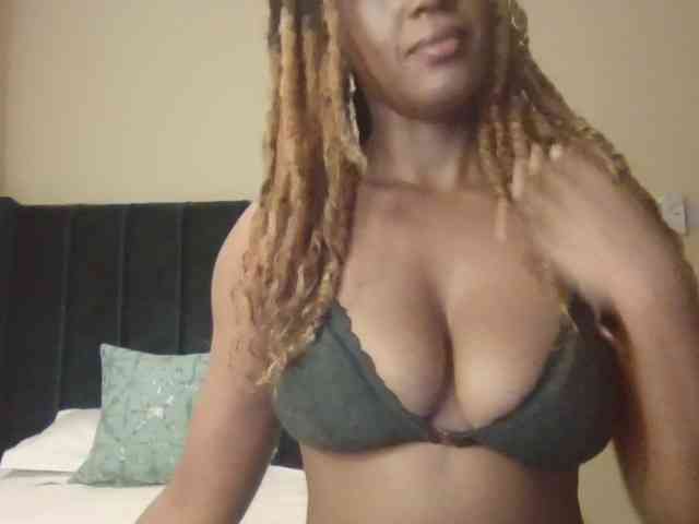 Saharangoddess webcam