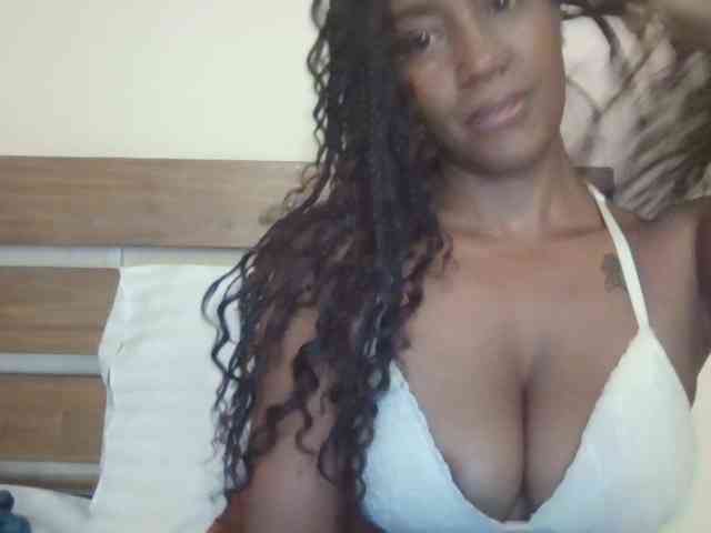 Saharangoddess webcam