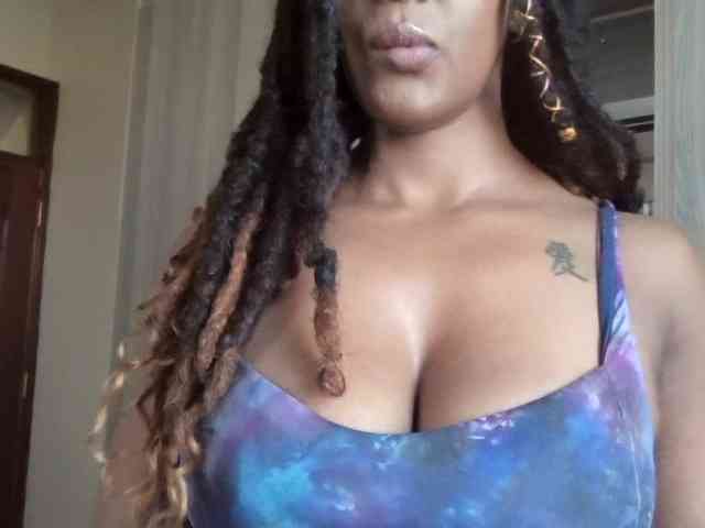 Saharangoddess webcam